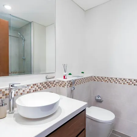 Delightful 2Br Apartment At Reva Residences Dubai Exterior photo
