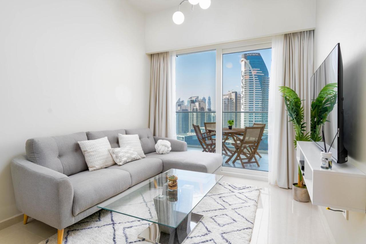 Delightful 2br At Reva Residences Apartment