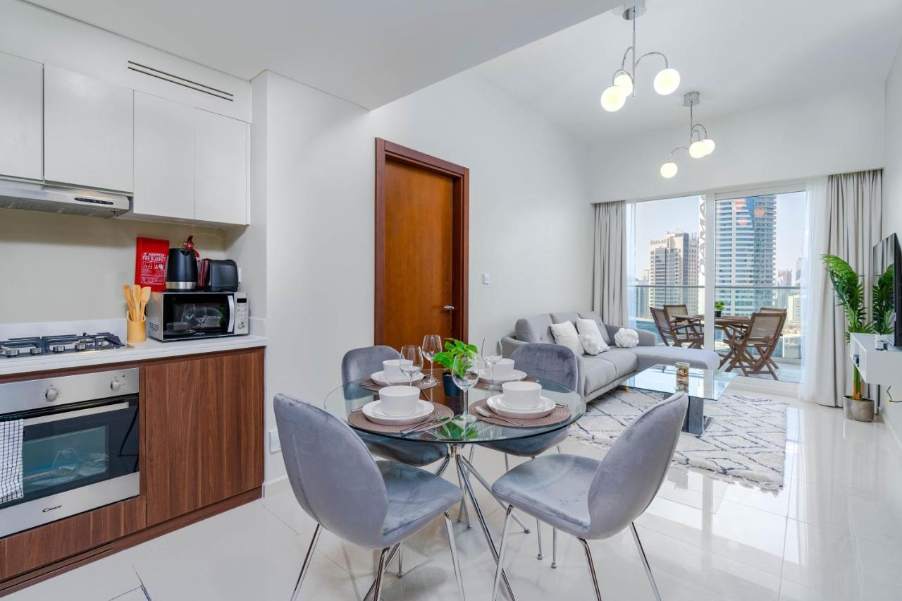 Delightful 2br At Reva Residences Apartment