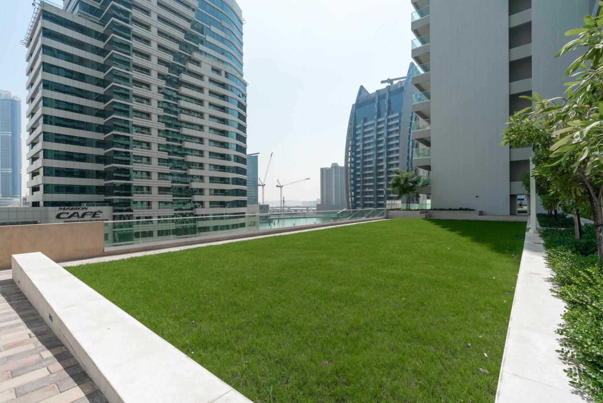 Apartment Delightful 2br At Reva Residences Dubai